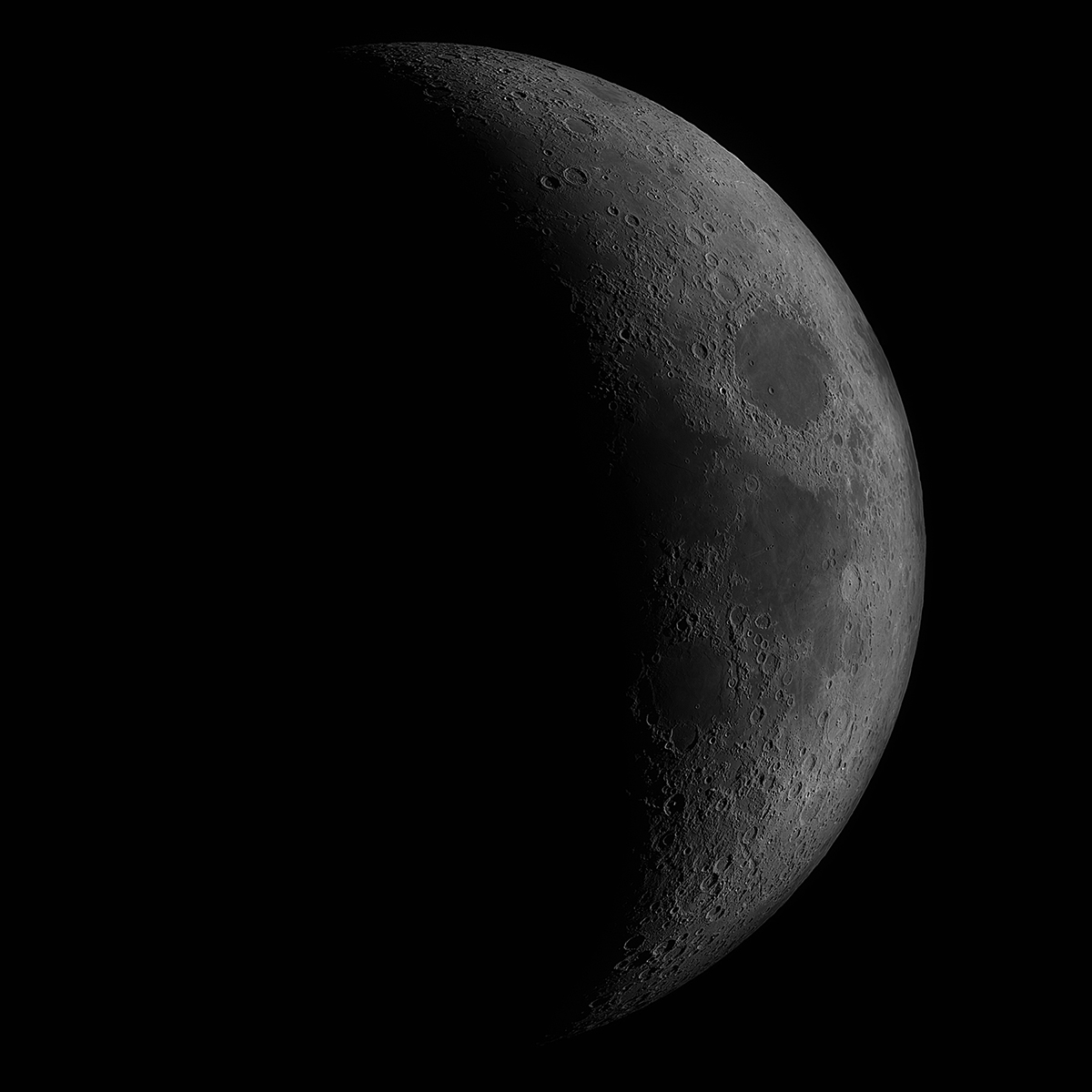 MOON L6.jpg