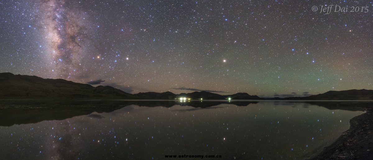 starry lake_副本.jpg