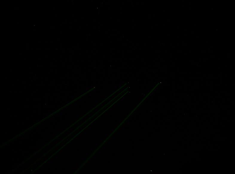激光标注的猎户座.jpg