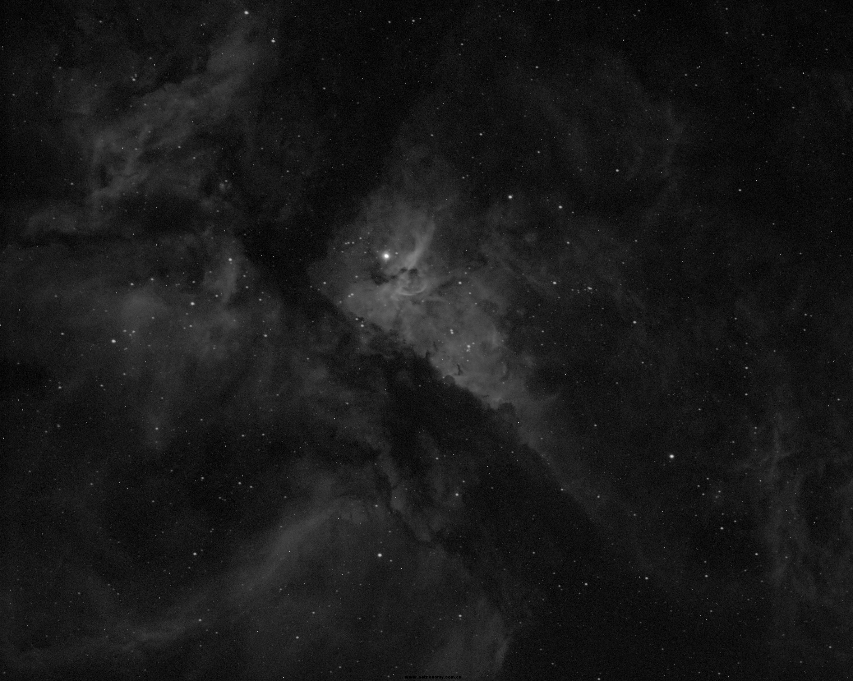 NGC3372-Ha-60min.jpg