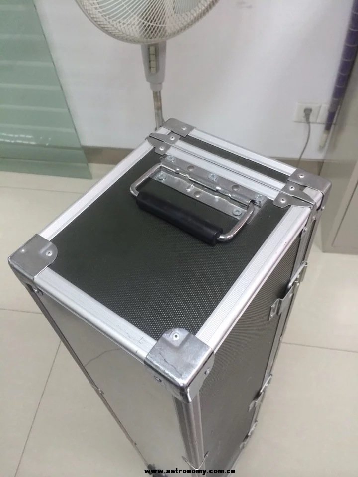 航空箱C5D6F824-707F-4D15-A725-5752780D5C73.JPG