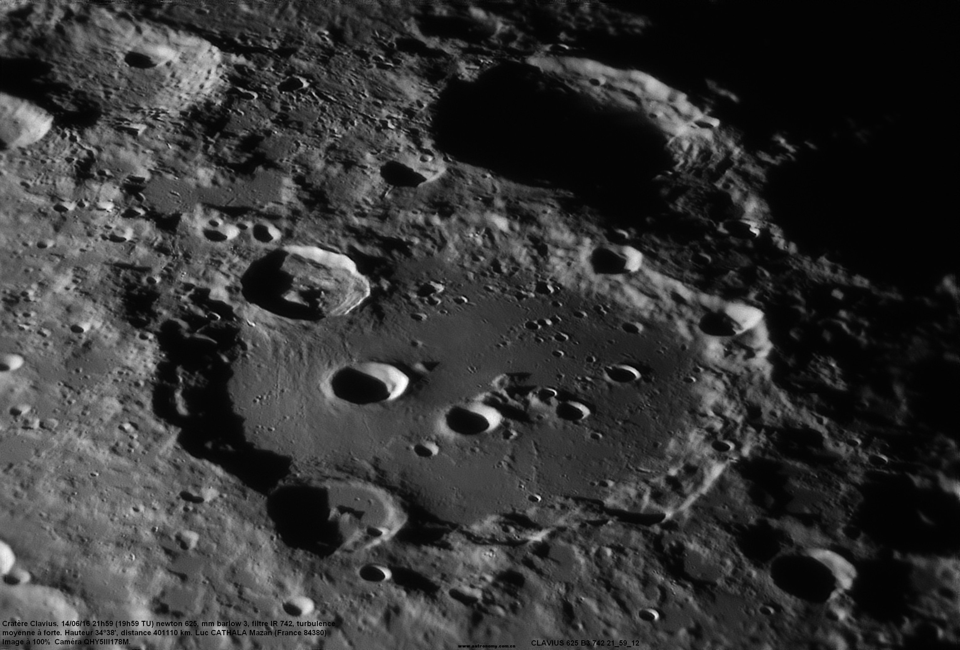 clavius_QHY5III178M_LUC.jpg