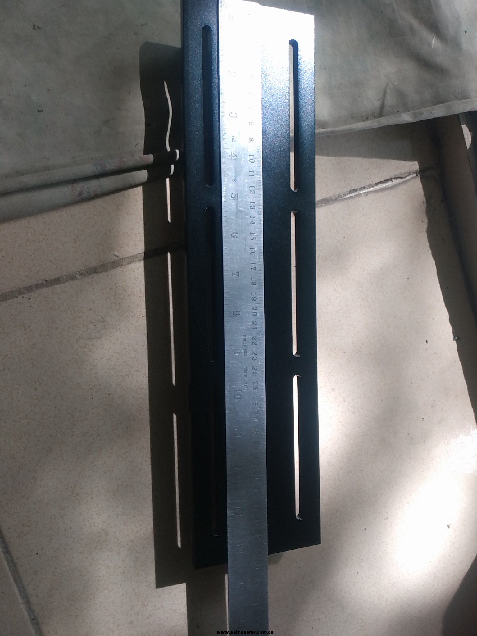 36.5x9.3cm