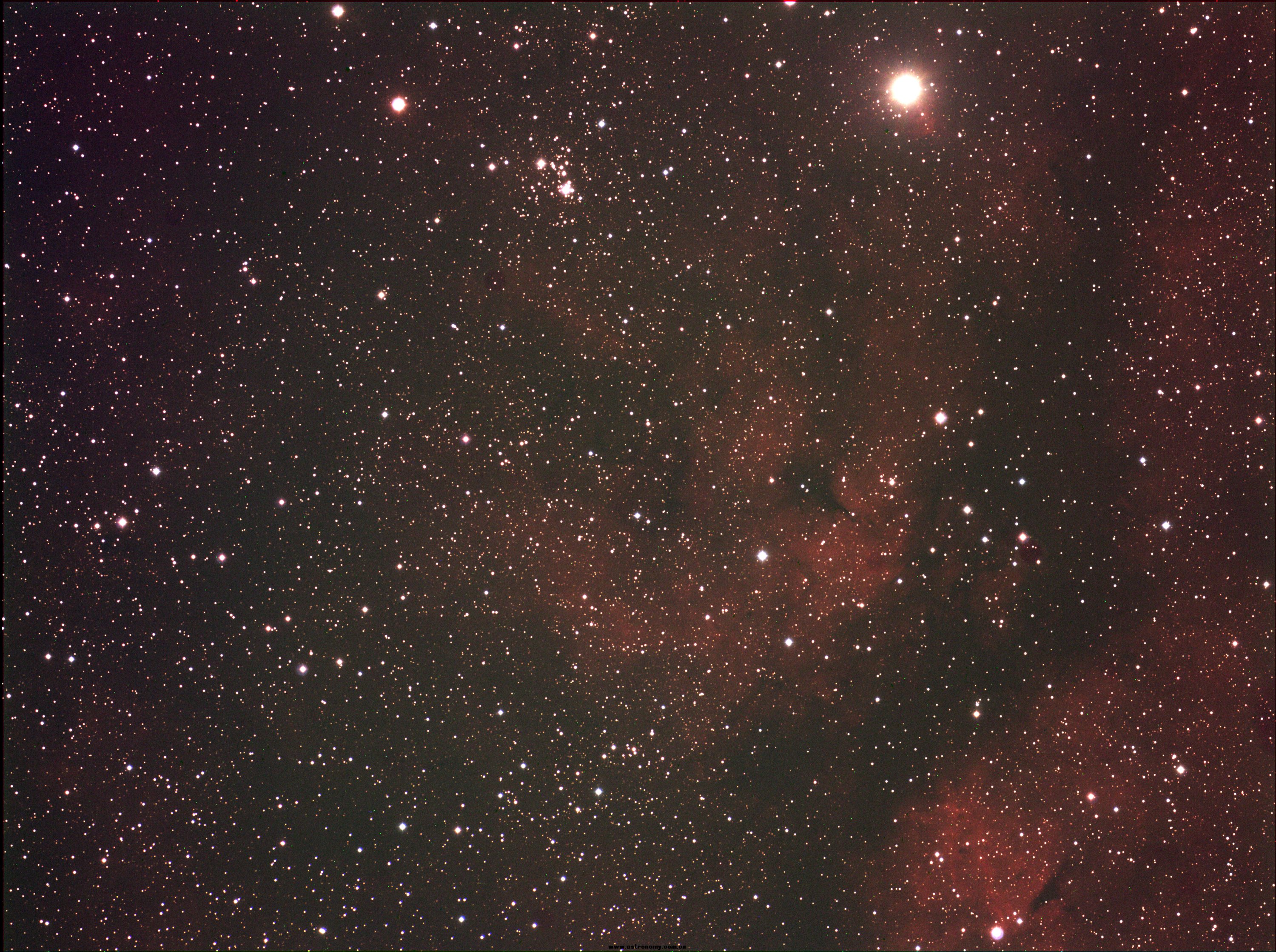 ic1318天鹅座-RGB-1.jpg