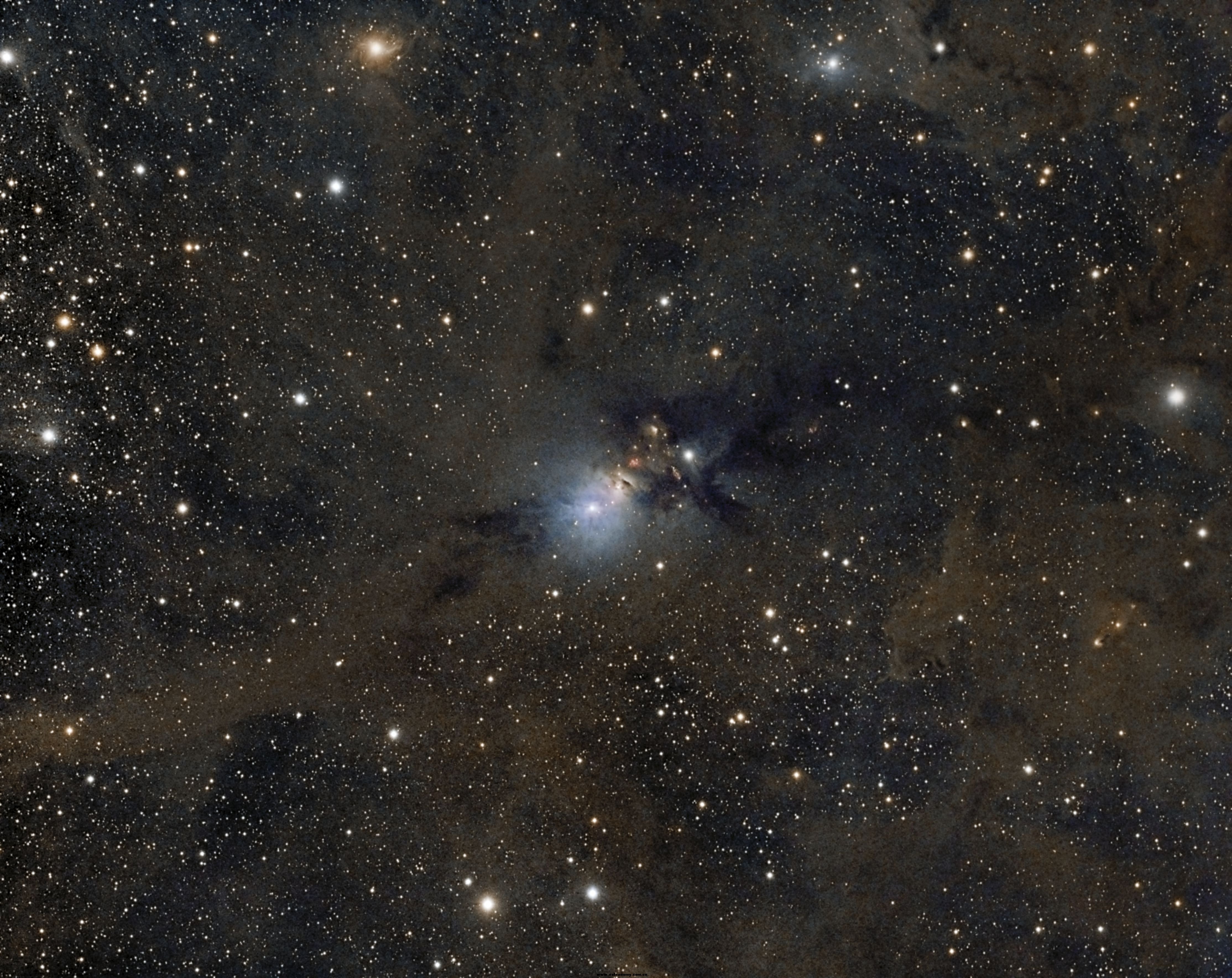 l-ngc1333c7_副本.jpg