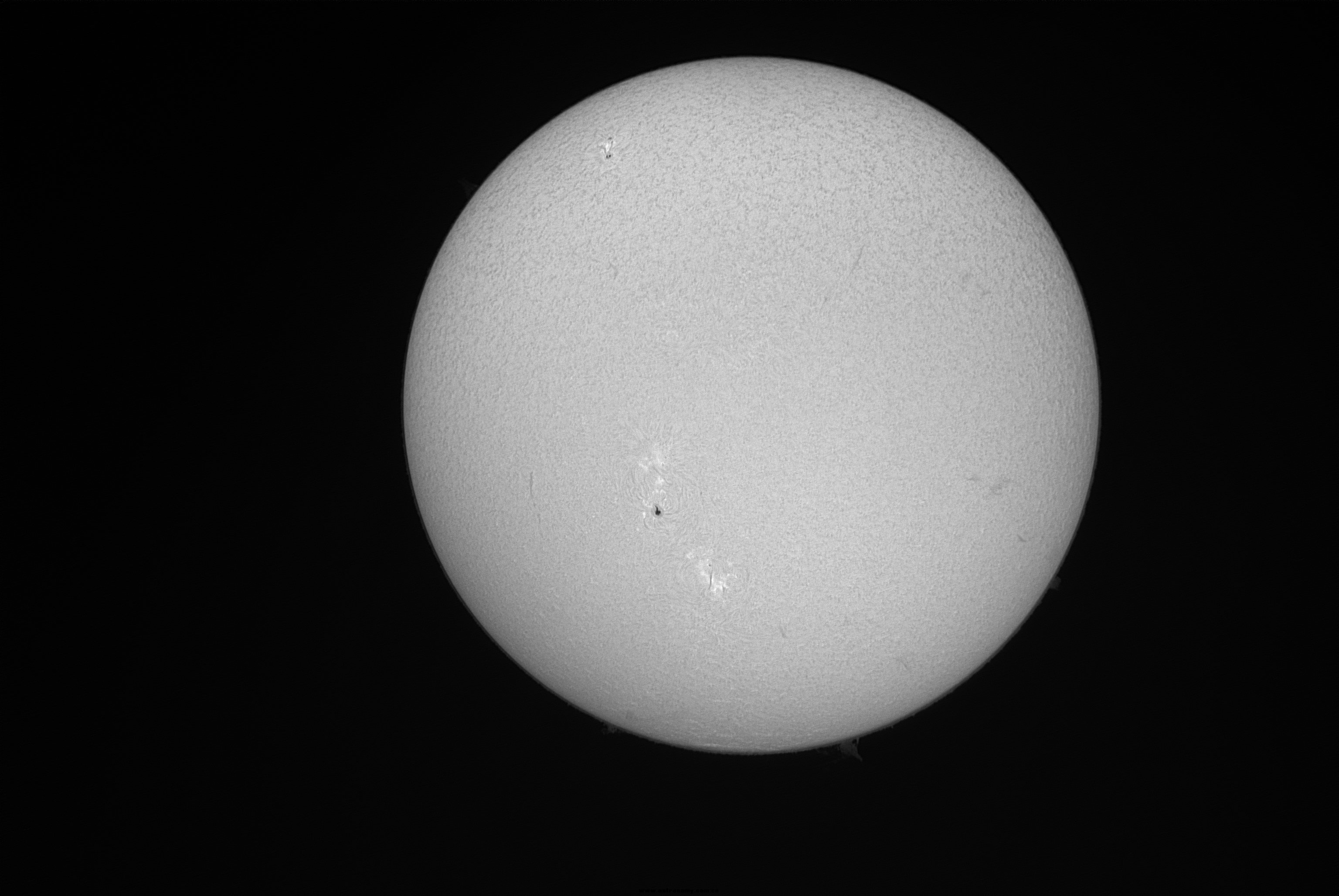 sun20170125-rm-gray1.jpg