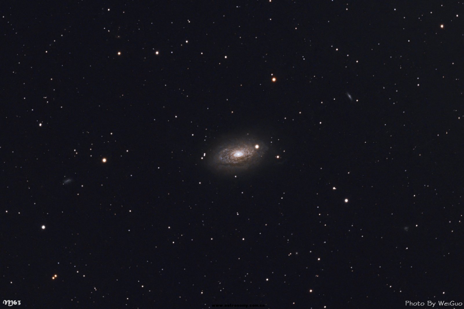 m63bA.jpg