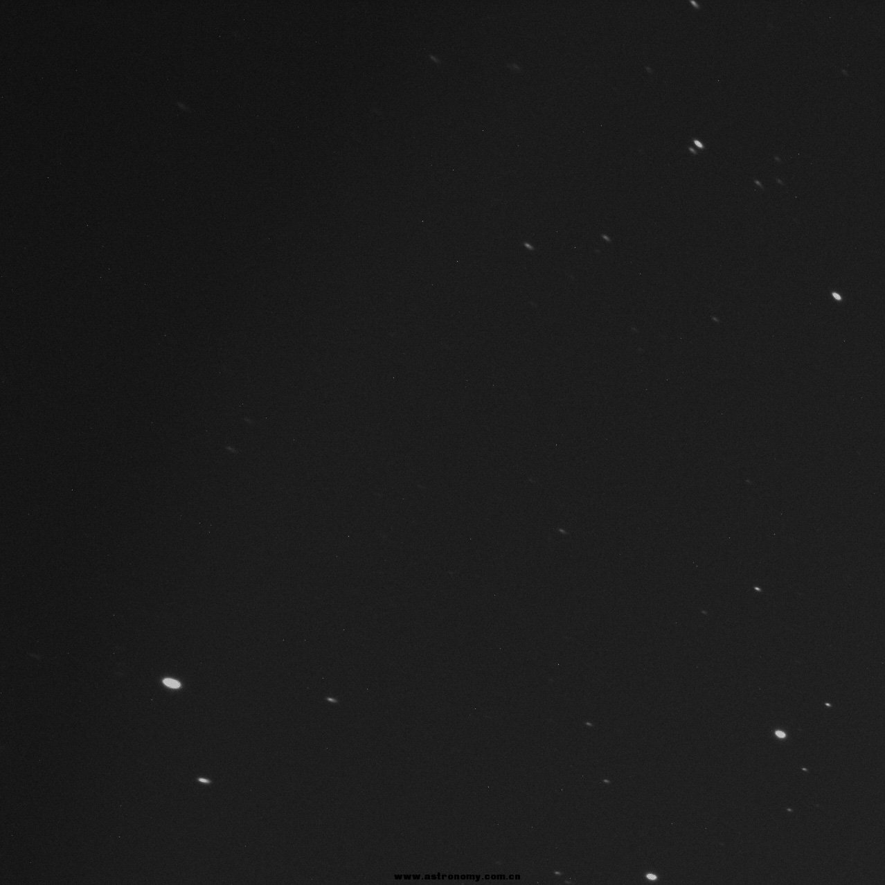 001102-M3-bw-星点-左上.jpg