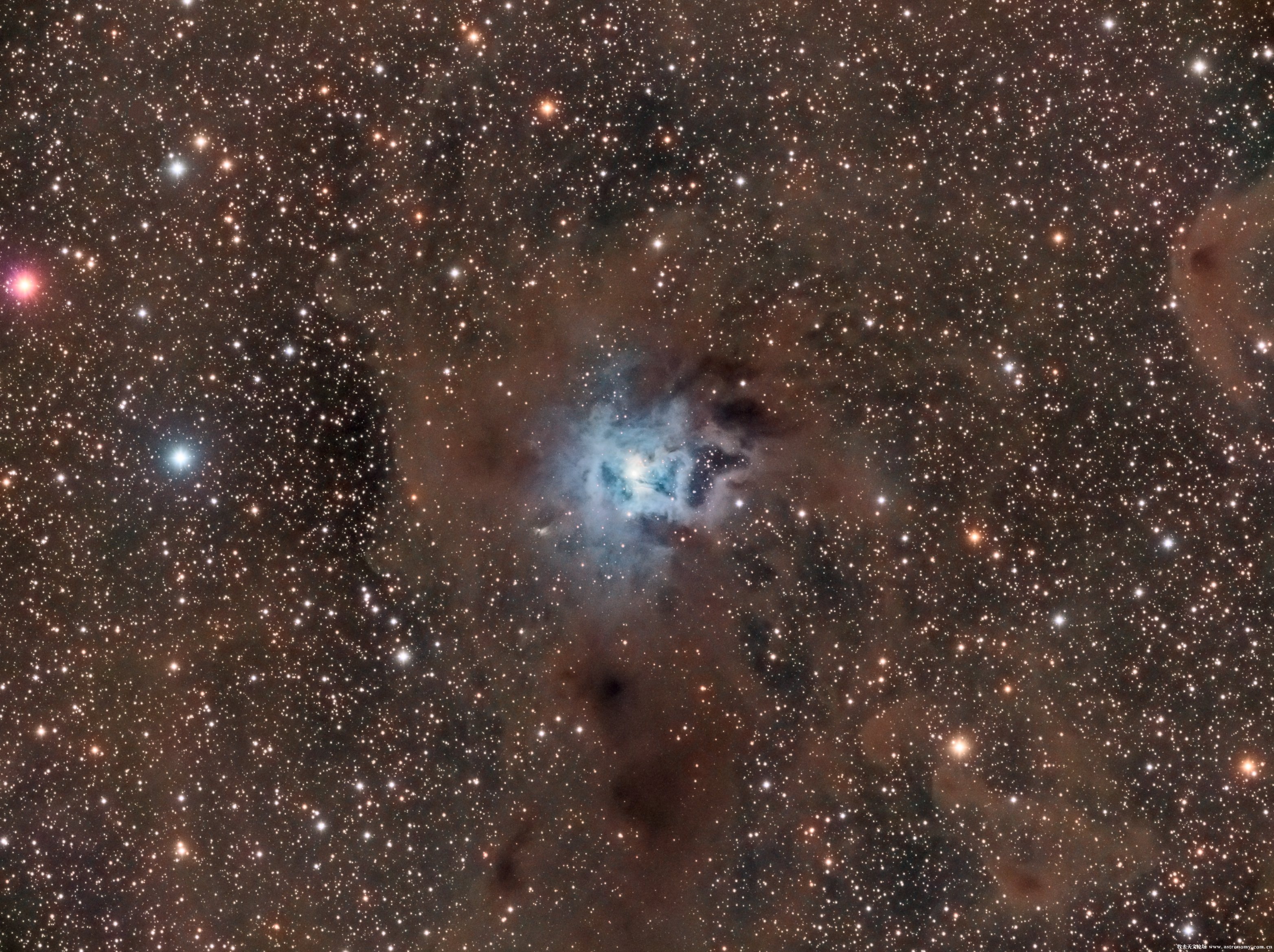 NGC7023_final.jpg