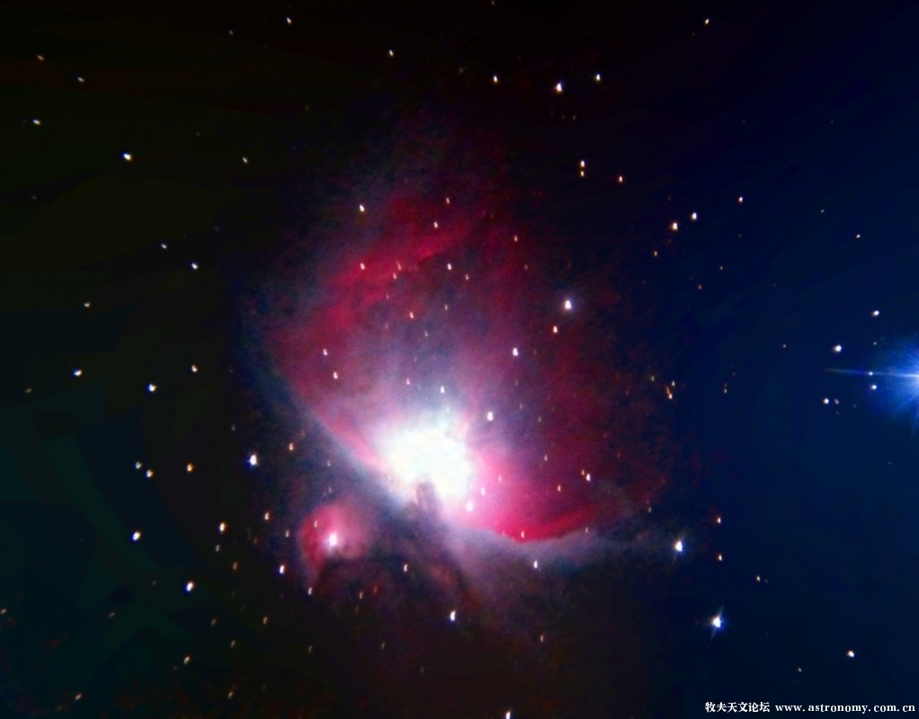 m42猎户座大星云 参数：ISO3200 单张曝光30秒 DSS17帧叠加 无暗场平场 器材：自制水管114900， eq3d赤道仪 ...