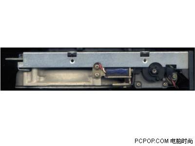 NEC D5124侧面