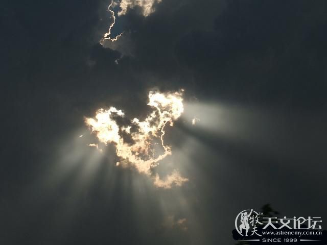 2006424125523104_1179213834.jpg