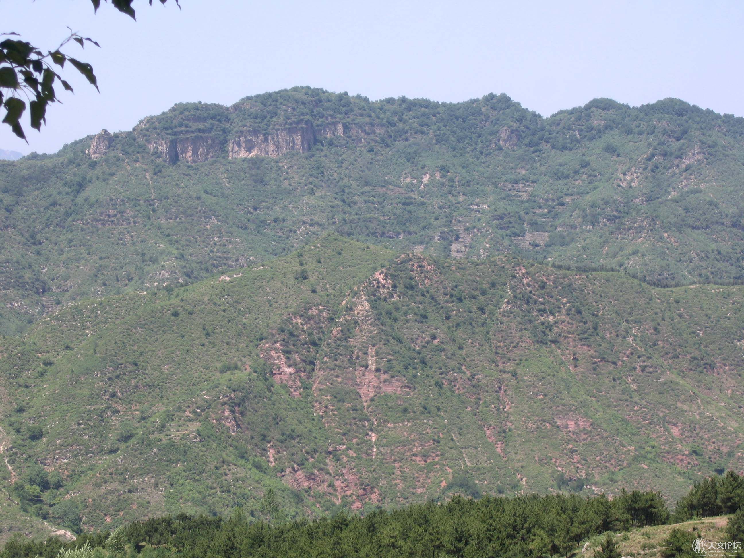 LAMOST旁的山 1.jpg