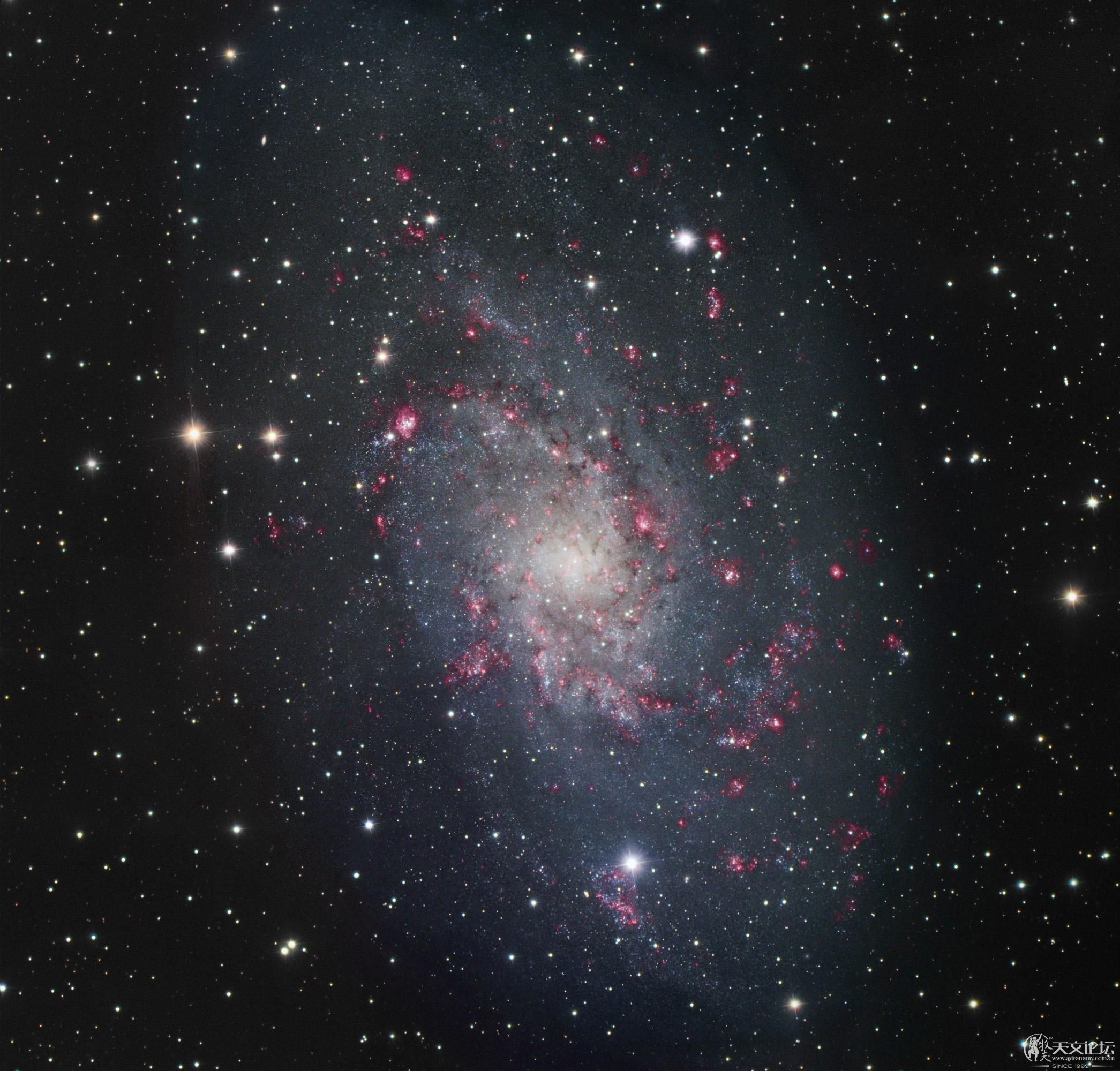 m33_color_mosaic_rot.jpg