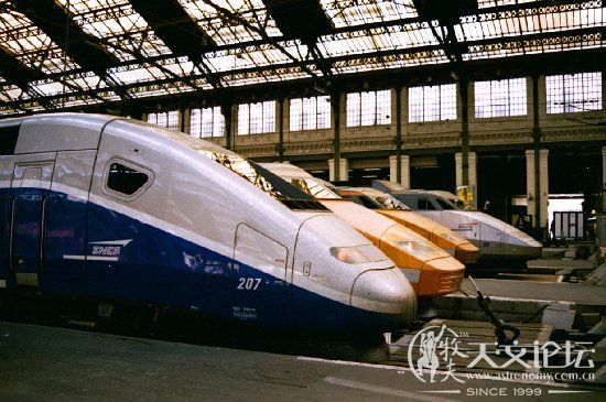 TGV_ParisGdLyon_01.jpg