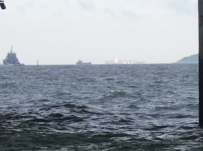 sea.jpg