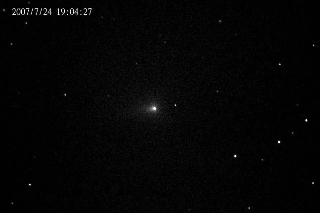 20070724 Comet LINEAR (C 2006VZ13) anim.gif