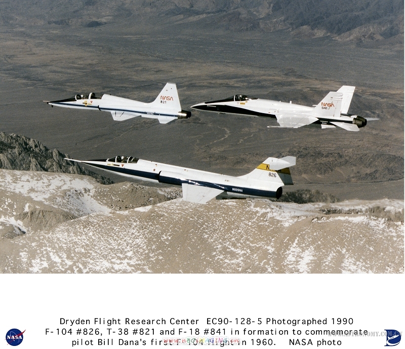 EC90-128-5.jpg
