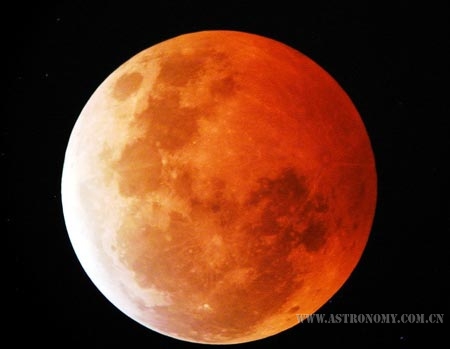 月全食时的红月亮