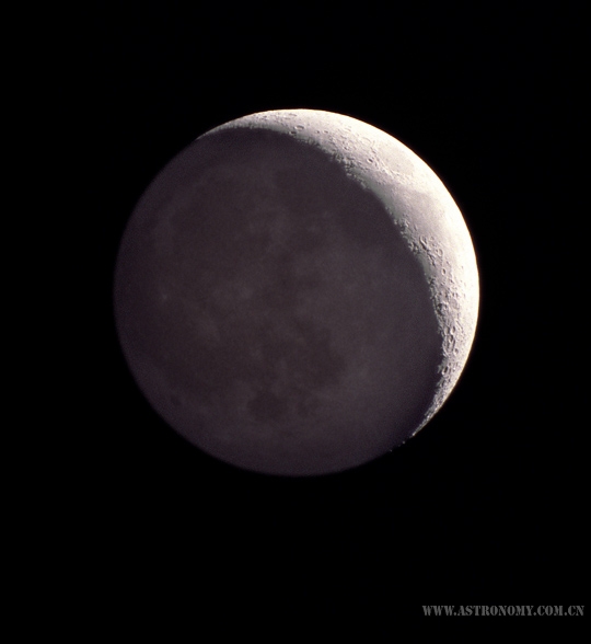 earthshine.jpg