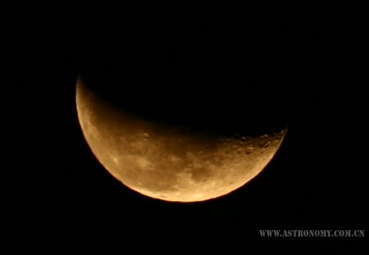MOON.jpg