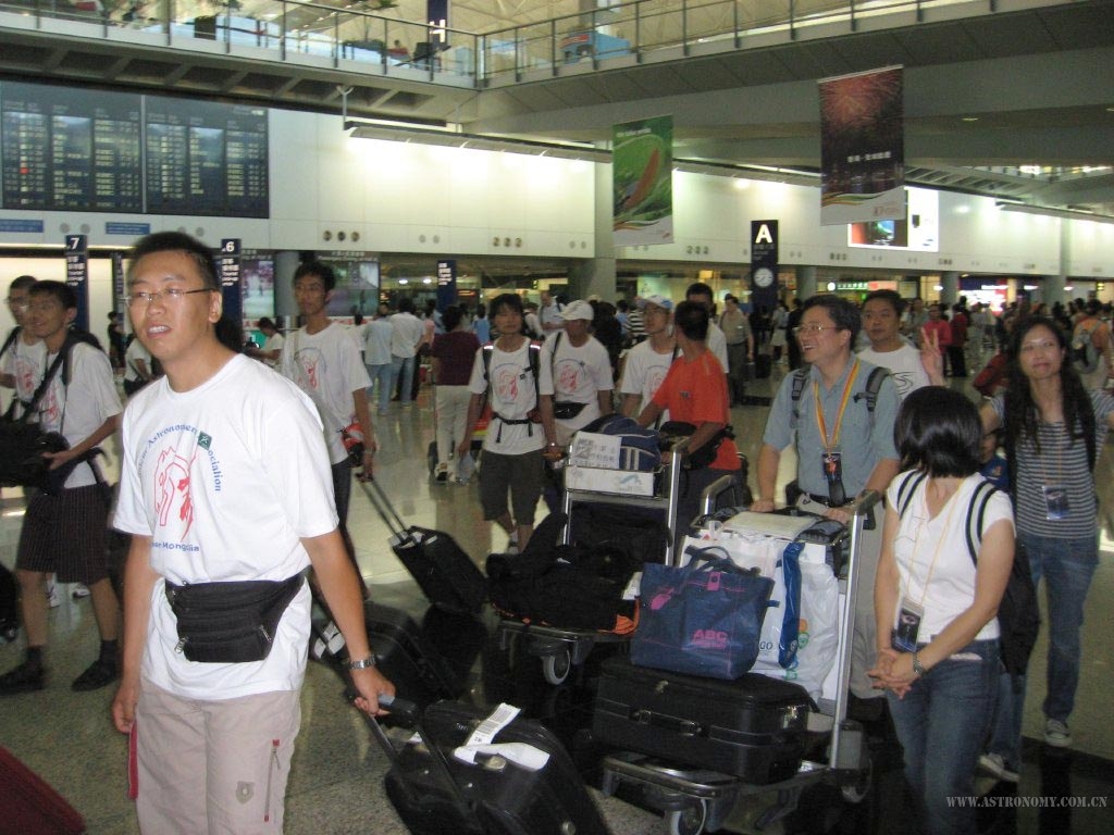 8月2日傍晚，内蒙同好抵达香港。
