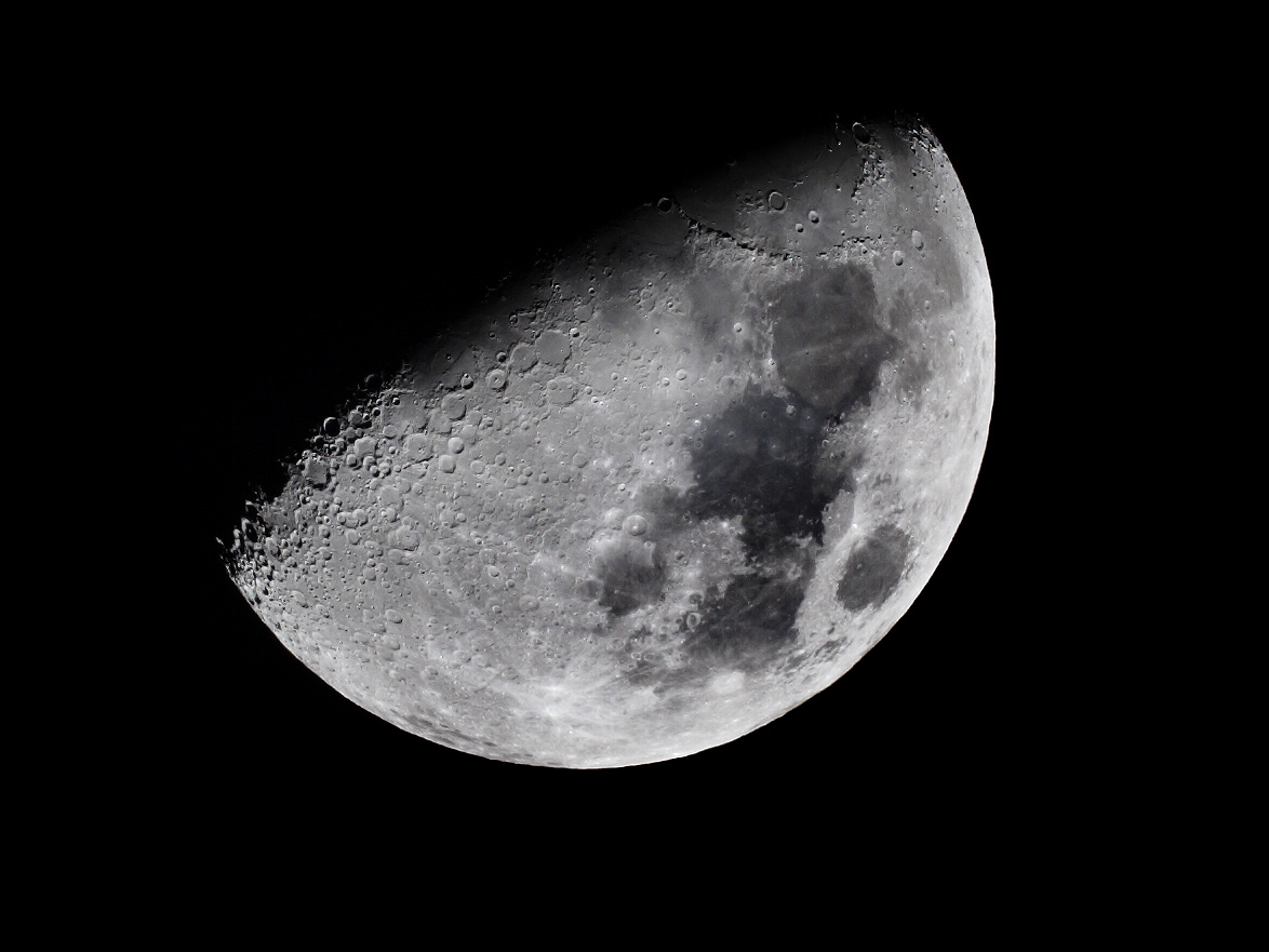 Moon - 初八.jpg