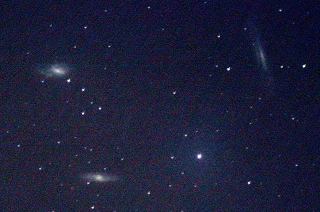 三重星系D_缩小大小.jpg