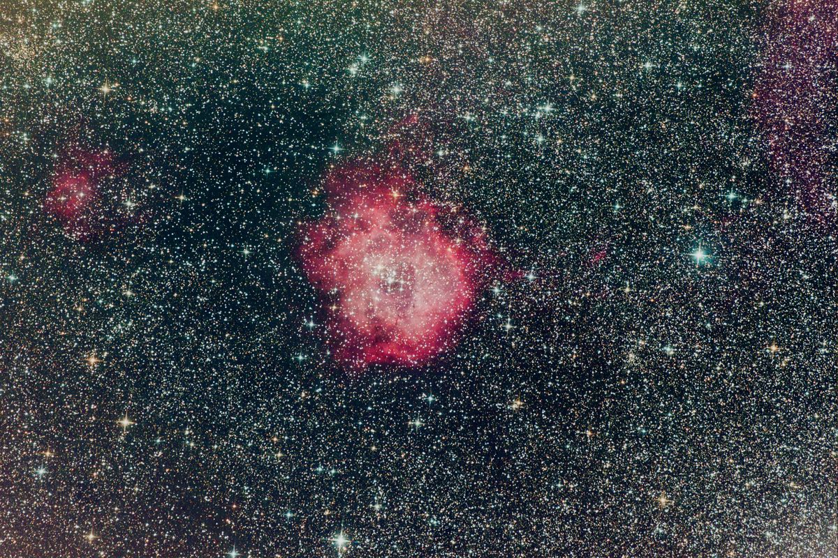 rossette nebulae.jpg