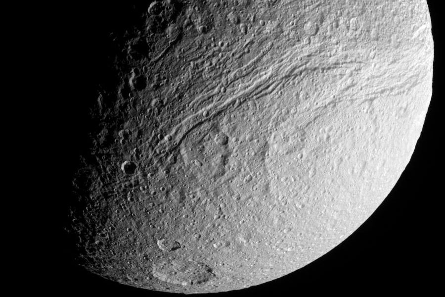 tethys3_cassini.jpg