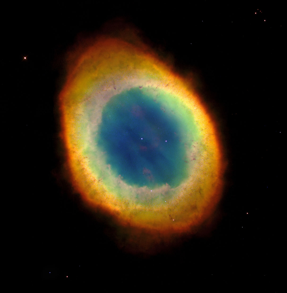 m57-(ngc6720)属于行星状星云,俗称环状星云,距地球约4000光年.jpg