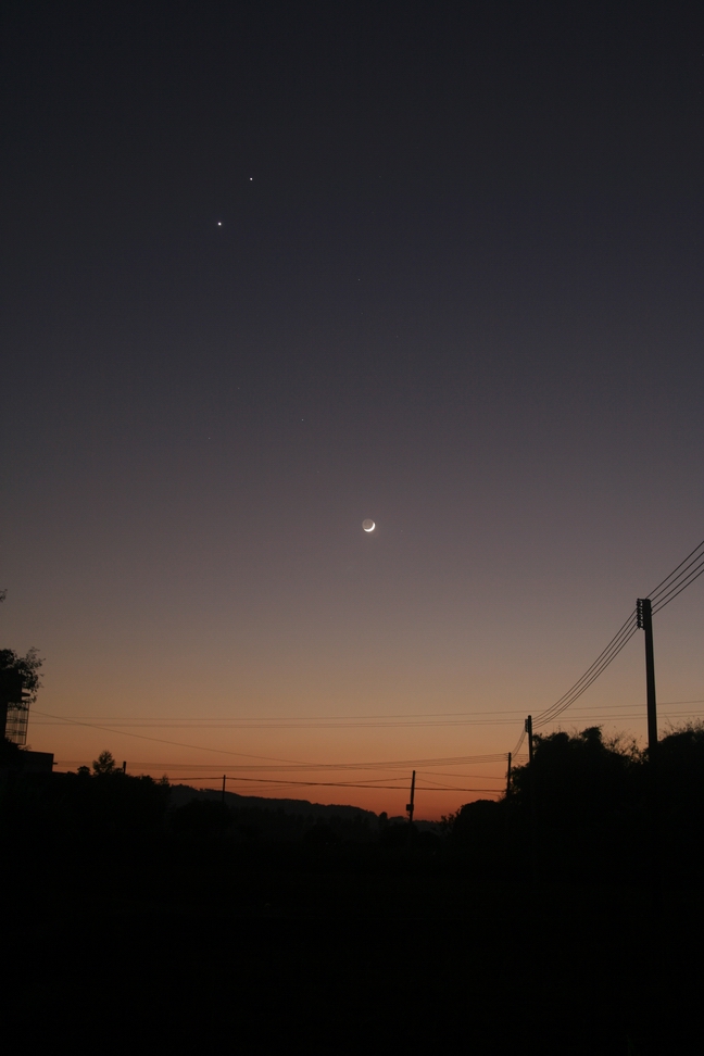月亮、金星、木星（缩小）