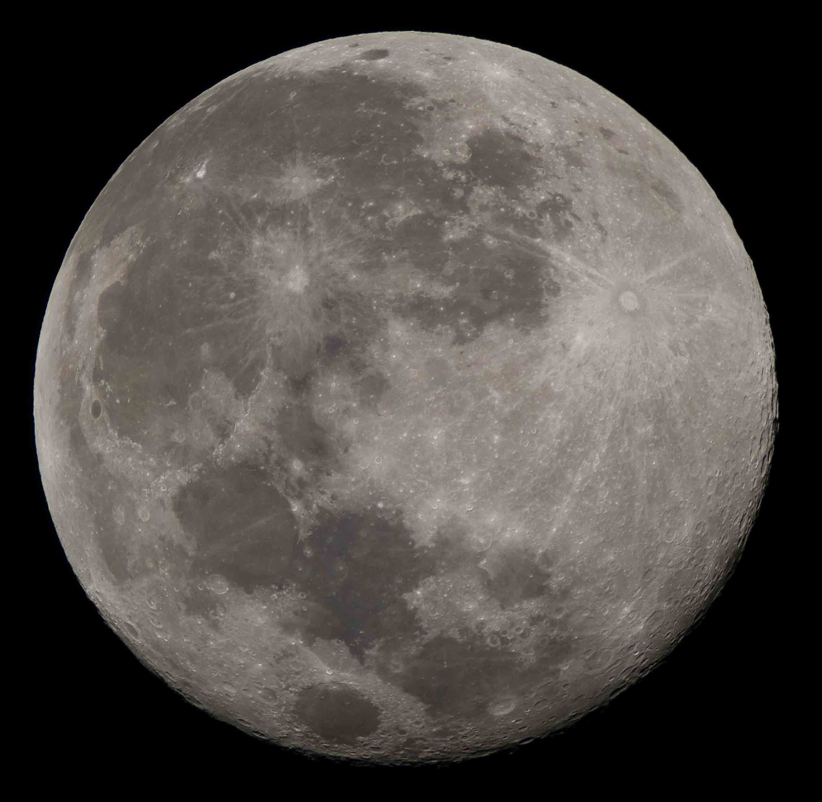今天(12月13号)拍的月亮