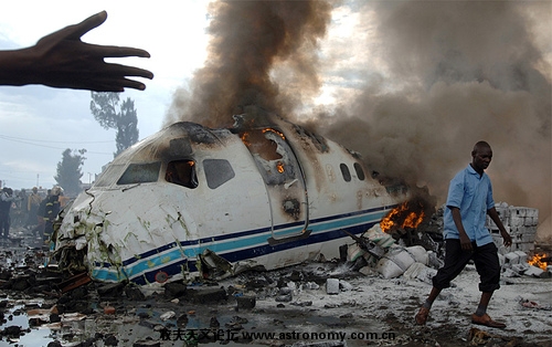 34.April 15, 2008. 刚果戈马飞机坠落导致 40 人死亡 , 大多数为地面市场里的人