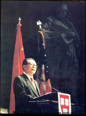 (97年江泽民曾在哈佛与抗议者较劲)