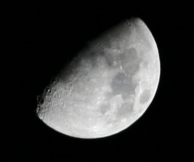 moon09_0305-1.jpg