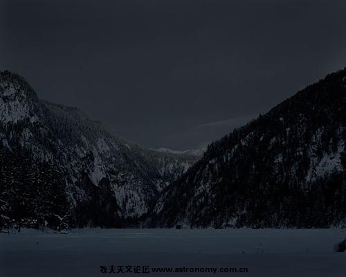 托普利兹湖 位于奥地利的纳粹神秘沉宝处.jpg