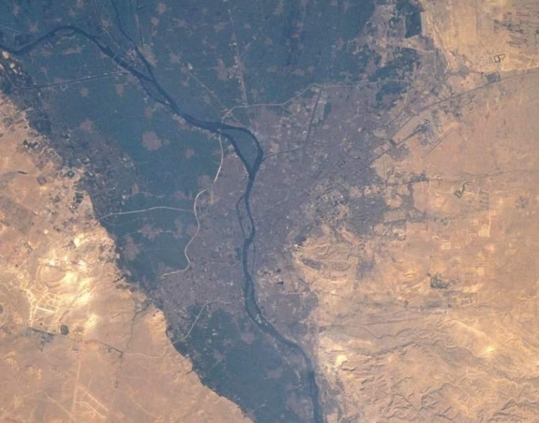 非洲最大城市-开罗.jpg