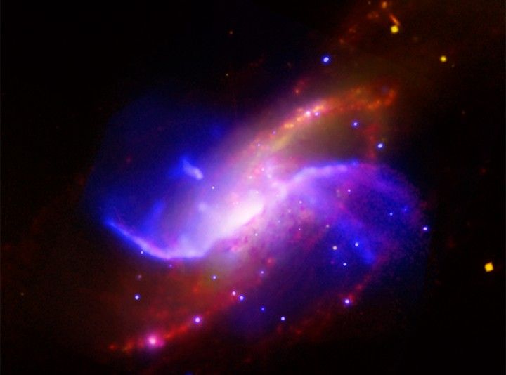 NGC4258的旋臂.jpg