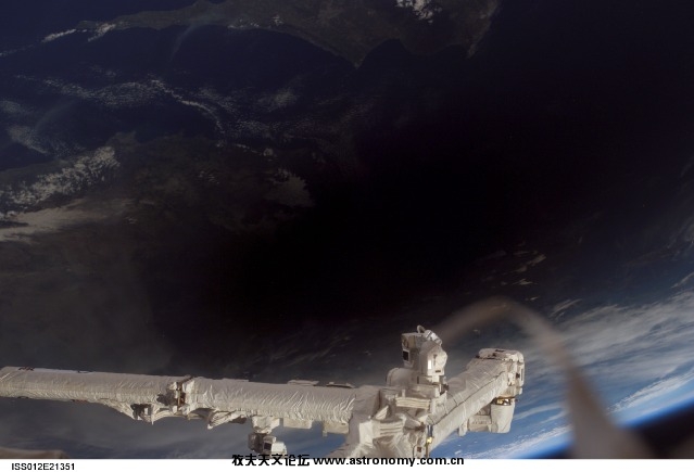 iss2.jpg