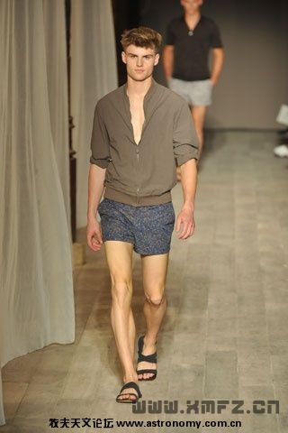 20096492440626.jpg