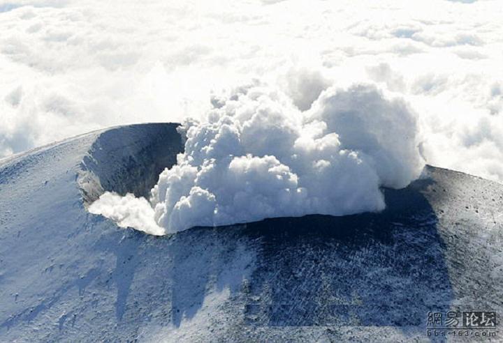 火山爆发.jpg