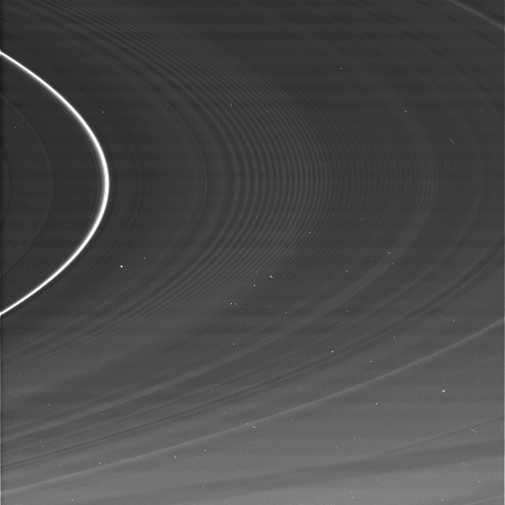 equinoxrings_cassini_big.jpg