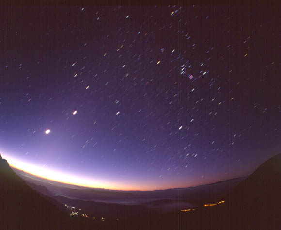 黎明前的猎户座.jpg