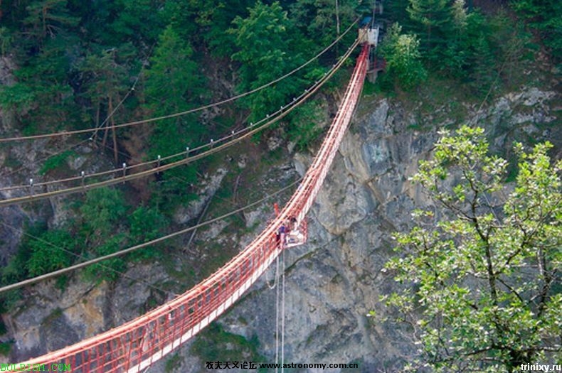 15_12best_places_for_bungee_jumping_.jpg