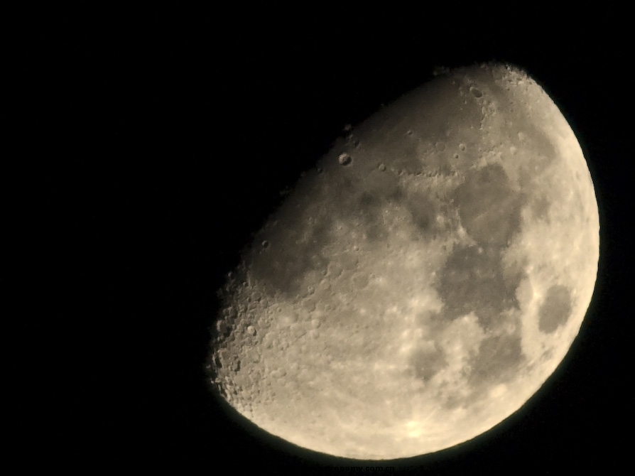 CRW_3436月球2.JPG