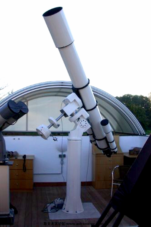 APM 304-3600 APO  9832-L.jpg