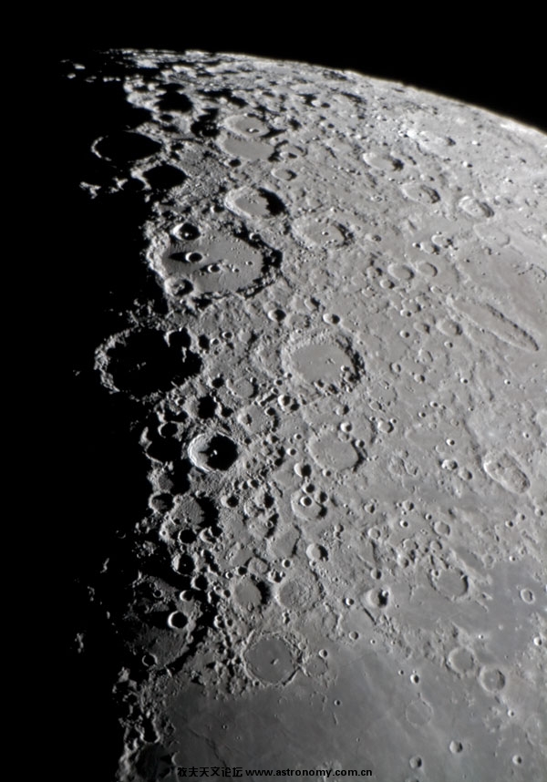 moon03.jpg