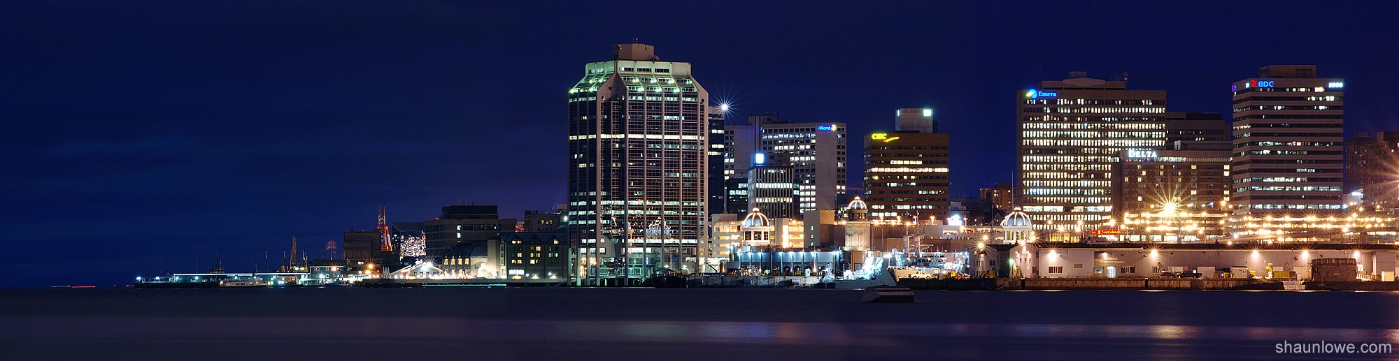 43725475.hfx_nightpanorama.jpg