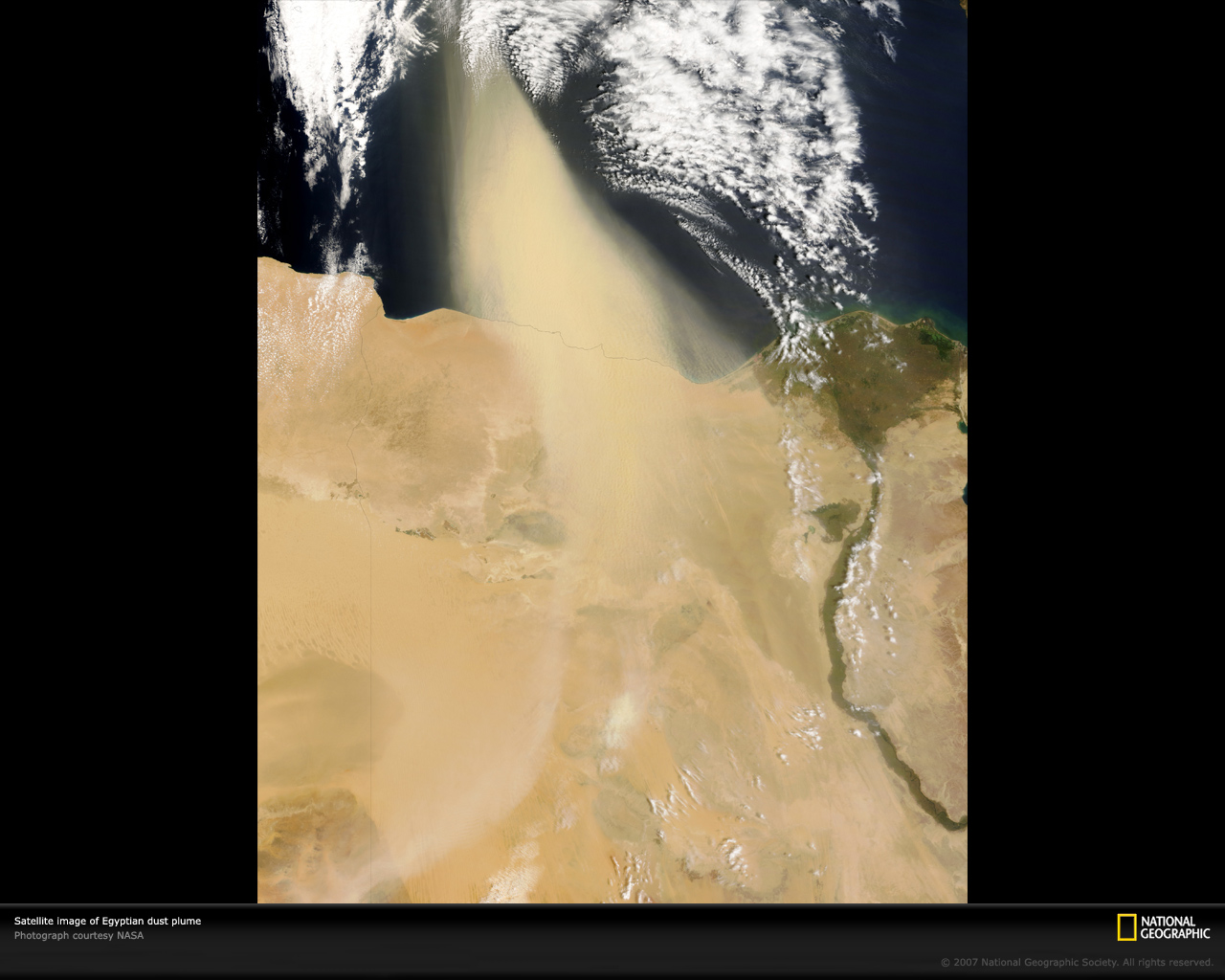 egyptian-dust-plume-17652-xl.jpg